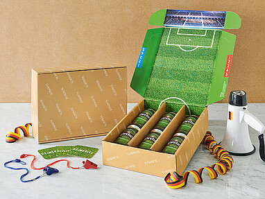 Surprise Fussball gift carton
