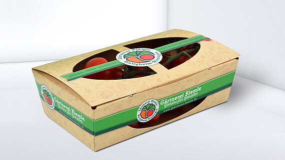 packaging of fruits and vegetables in cardboard crates