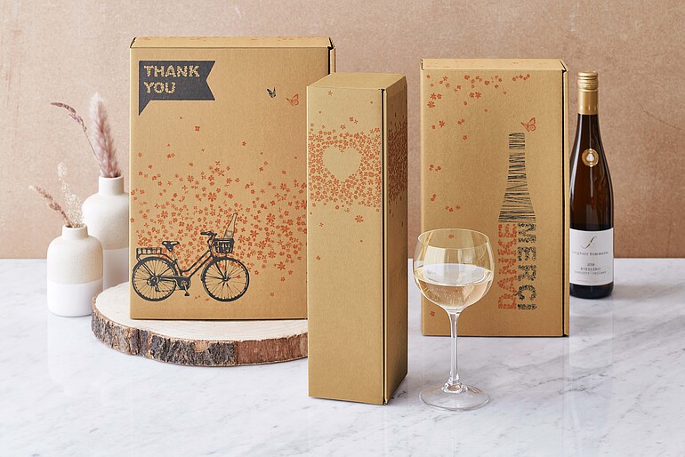 Gift packaging in natural shades with ‘Thank You’ imprint