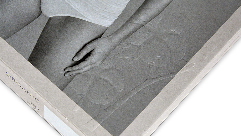 Mey Packaging: Embossing close-up