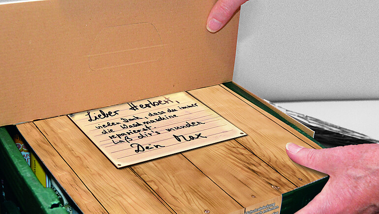 Beer crate calendar with personalised greetings card